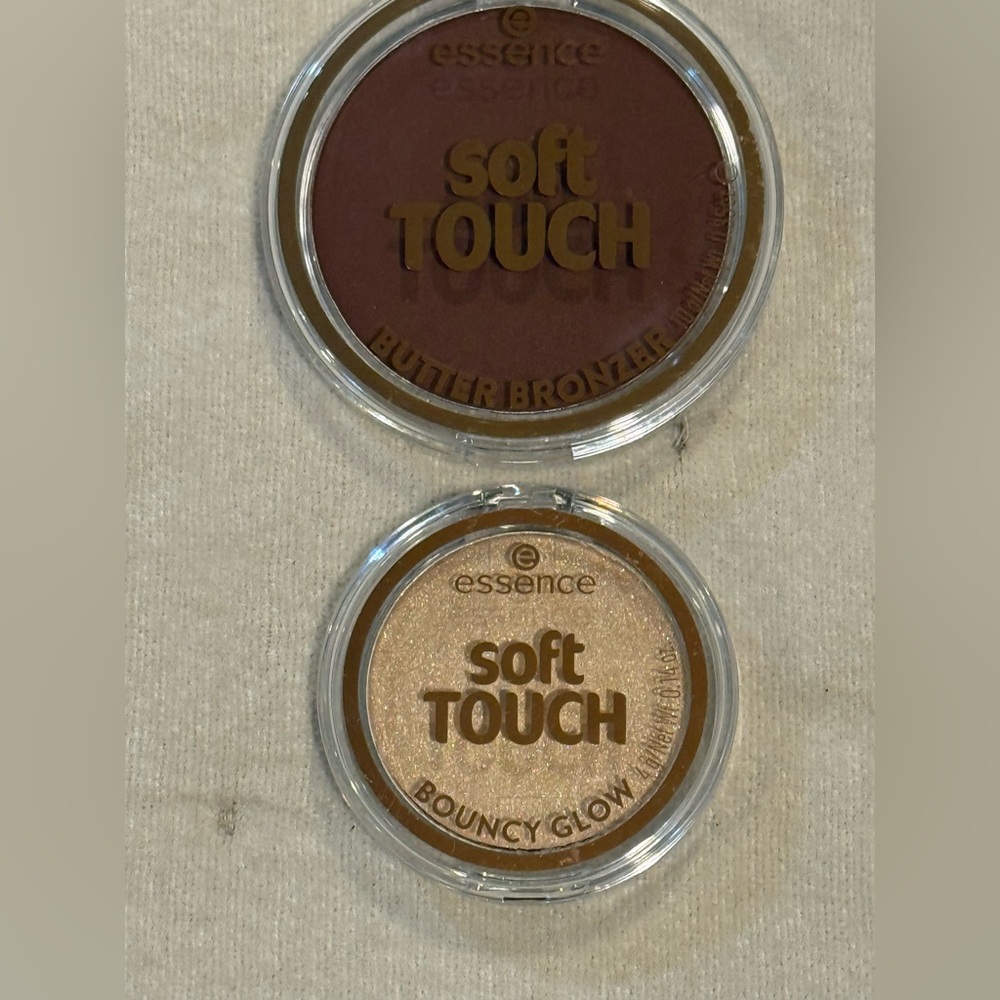 Essence Soft Touch Bronzer & Highlighter Set - Brown and Gold